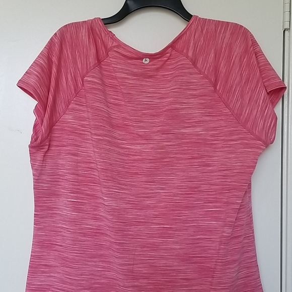 Workout tops - Picture 4 of 8